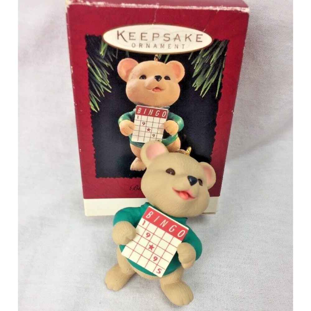 HALLMARK 1995 BINGO BEAR KEEPSAKE ORNAMENT